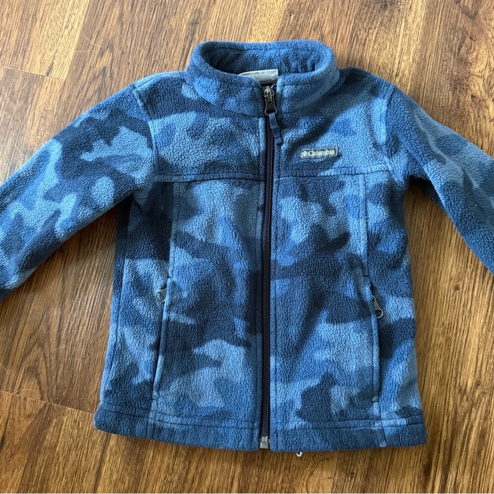 Columbia Navy Fleece Outerwear